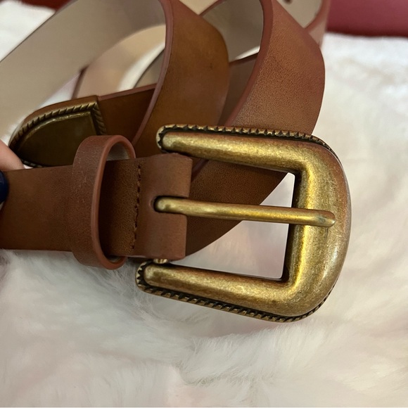 Express women’s size medium brown belt, gold hardware - Picture 2 of 5